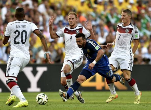 仅次于法蒂和亚马尔，萨特帕耶夫是欧冠第三年轻的进球者