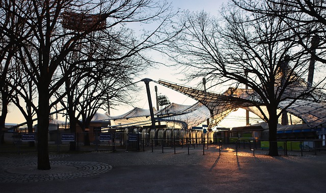 离不开他们 离不开他们